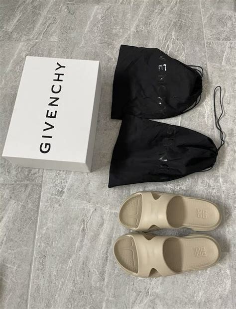 givenchy flip flops|givenchy marshmallow slides 35.